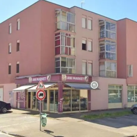 D'une Avec Terrasse Amenagee Et Wifi A Le Francois * Vitry-le-Francois